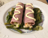 Foto del paso 5 de la receta: Rollitos de jamón dulce con base de espárragos salteados