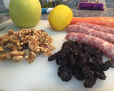 Foto del paso 1 de la receta: Pollo relleno para Navidad con nueces y ciruelas