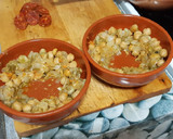 Foto del paso 3 de la receta: Garbanzos con huevo y chorizo (cocina de aprovechamiento)