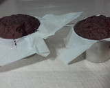Foto del paso 1 de la receta: Postre de San Valentín bizcochito de chocolate con fruta y nata