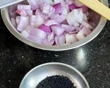 A picture of step 1 of 5 minutes Onion 🧅 Pickle For Lunch.