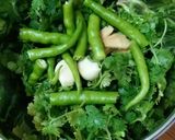 A picture of step 2 of Coconut Coriander Chutney.