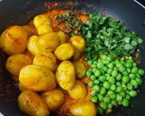 A picture of step 3 of Punjabi Dum Aloo.