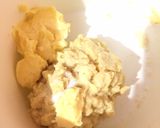 Foto langkah ke 2 dari resep Roti Pisang Coklat Keju.