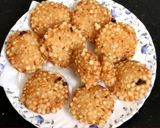 A picture of step 4 of Sabudana vada.