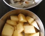 A picture of step 1 of Apple Lychee Juice.