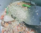 A picture of step 6 of Matar pulao.