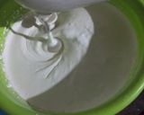 Foto langkah ke 2 dari resep Bolu kukus bintik.