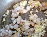 Foto del paso 7 de la receta: Canelón de calabacín relleno de langostinos y trigueros