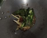 Foto langkah ke 5 dari resep Tumis daun pepaya teri.