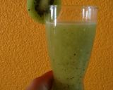 Foto del paso 3 de la receta: Agua de kiwi refrescante