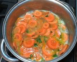 Foto del paso 3 de la receta: Escalopes al vino blanco con zanahorias cocidas🦀
