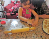 Foto del paso 3 de la receta: Galletas navideñas con jengibre y miel