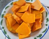 Foto langkah ke 1 dari resep Pais Labu Kuning.