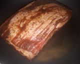 Serpenyős szójaszószos-fokhagymás sült oldalas recept fázis 4 fotója