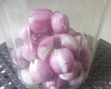 A picture of step 3 of Sindhi Onion Pickle.
