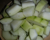 A picture of step 3 of Tinolang manok.