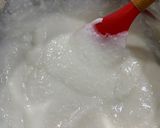 A picture of step 2 of Masa /Waina (Rice pancake).