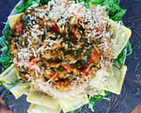 Foto del paso 4 de la receta: Ravioles con salsa de tomate sobre colchón de lechuga
