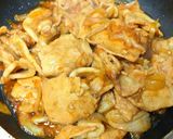 A picture of step 3 of Easy Ginger Pork with Pork Slices and Onion.