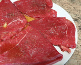 Foto del paso 1 de la receta: Casi cachopo en salsa de vino con champiñones