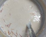 A picture of step 1 of Casar pista Malai kulfi.