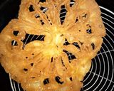 A picture of step 7 of Ikima or tsatsafa (crunchy pancake).