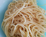 Foto del paso 8 de la receta: Espaguetis con cebolla caramelizada y yema curada