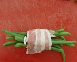 Une image de l'étape 2 de Fagots de Haricots Verts à la Poitrine Fumée.