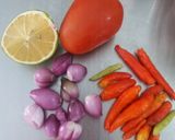 Foto langkah ke 1 dari resep Sambal Dabu -Dabu Manado.