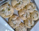 Foto langkah ke 3 dari resep Roti keju,garlic,sosis, ekonomis.