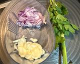 Foto langkah ke 1 dari resep Sup Udang Oyong.
