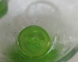 Foto langkah ke 2 dari resep Es Kelapa Sirup Melon 🍈.