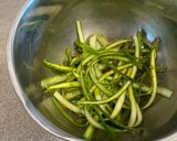 A picture of step 5 of 🥗 Fresh asparagus salad.