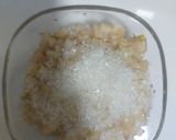 A picture of step 1 of Pear 🍐semolina halwa.