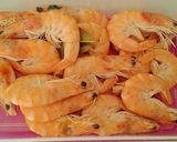 Foto del paso 5 de la receta Langostinos cocidos con mayonesa de aceite de marisco