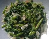 Foto langkah ke 3 dari resep Ca Kangkung Saus Tiram.