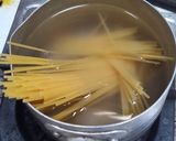 Foto langkah ke 2 dari resep Spaghetti Schotel Sosis.