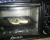 Foto langkah ke 2 dari resep Pisang Oven Cokelat Keju.