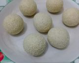 Foto langkah ke 4 dari resep Onde-Onde Isi Kacang Merah Lembut Dan Kokoh.