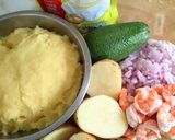 A picture of step 1 of Shrimp-Stuffed Causa 👍🇵🇪.