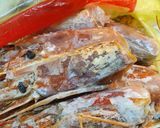 Foto del paso 1 de la receta: Chernia, espárragos con salsa de fumet de langostinos
