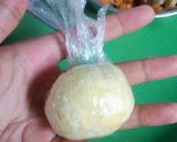 Foto langkah ke 3 dari resep Bola bola singkong.