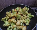 A picture of step 3 of Aloo gobi Masala.
