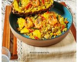 Foto langkah ke 7 dari resep Thai Fried Rice Pineapple.