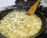 Foto del paso 4 de la receta: Higaditos encebollados con frangelico