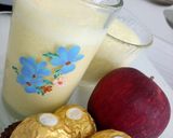A picture of step 1 of Apple Milk Shake.
