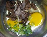 Foto langkah ke 1 dari resep Khai Jiao Nuea Sab (ไข่เจียวเนื้อสับ).