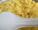 Foto langkah ke 1 dari resep Bolognese macaroni soup.