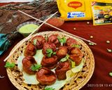 A picture of step 6 of Red Maggi noodles Momos.